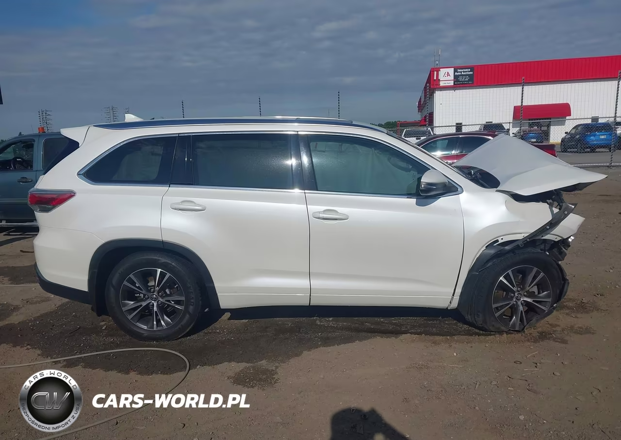 2016 Toyota Highlander Xle V6 VIN:5TDKKRFH3GS164502 - 13