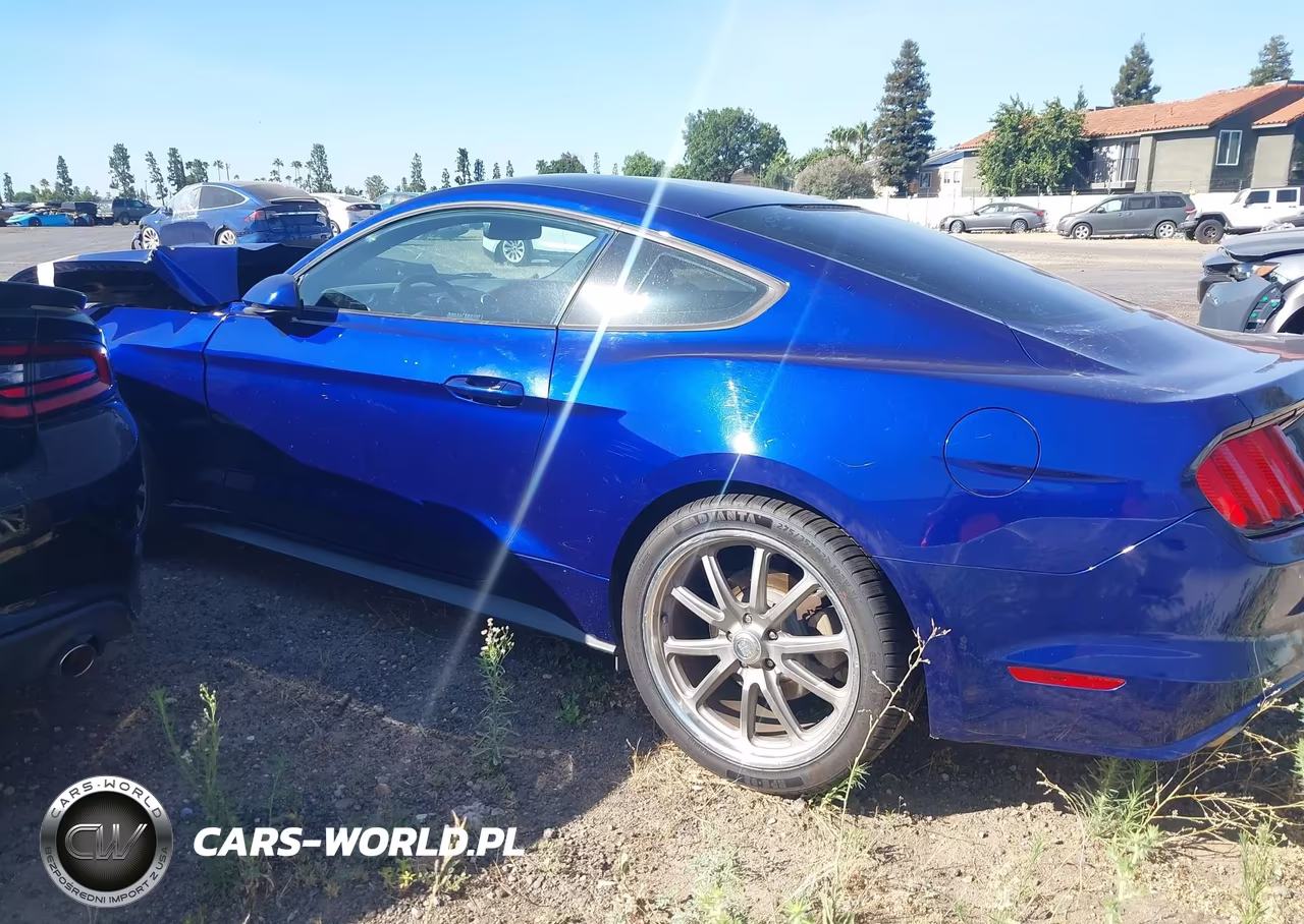 2016 Ford Mustang V6 VIN:1FA6P8AM0G5323571 - 15