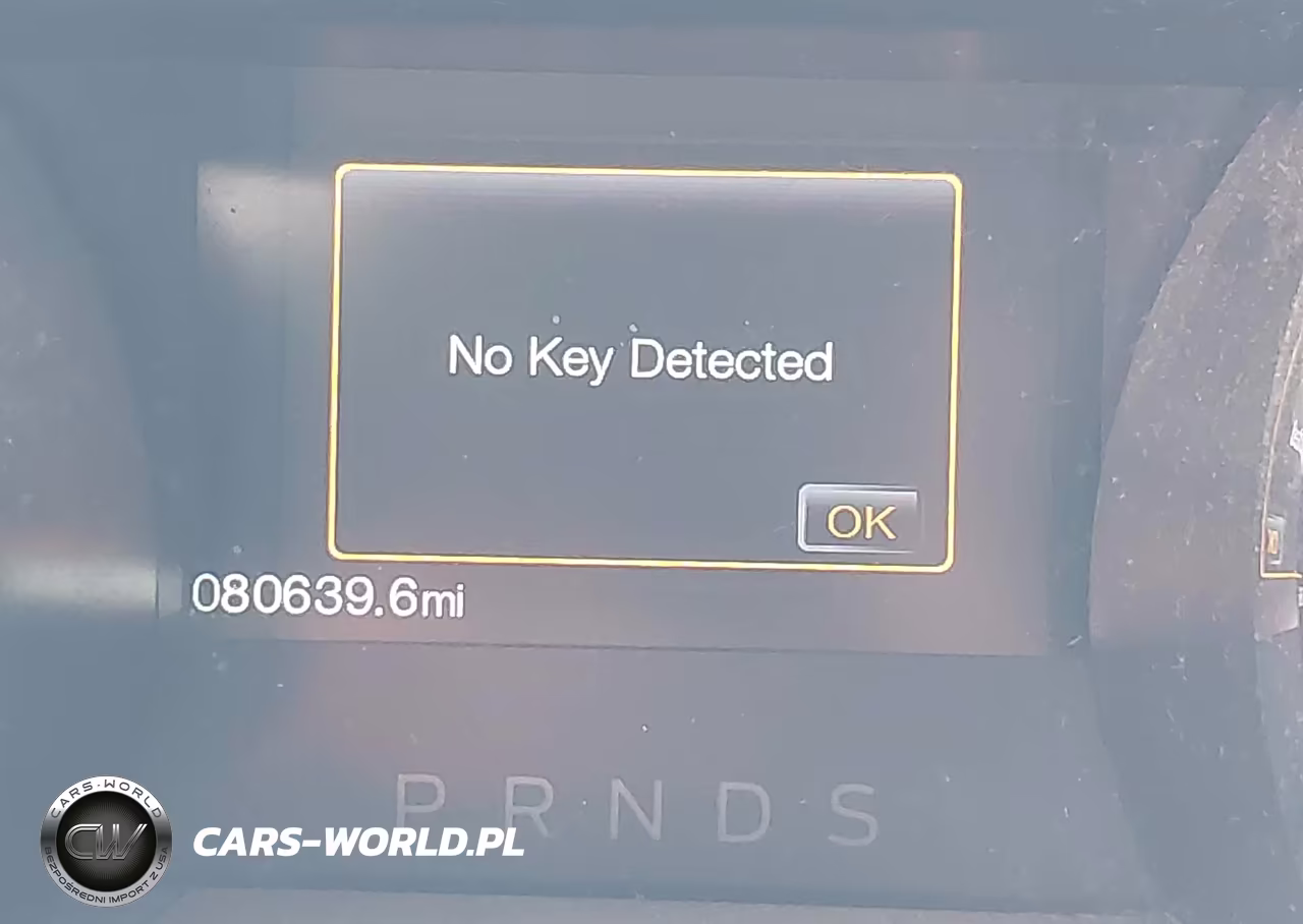 2016 Ford Mustang V6 VIN:1FA6P8AM0G5323571 - 16
