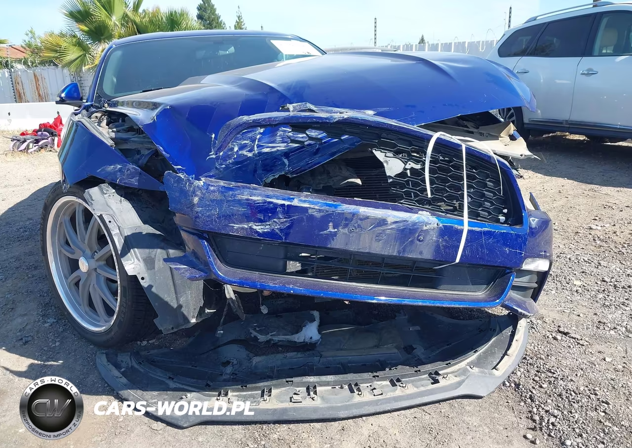 2016 Ford Mustang V6 VIN:1FA6P8AM0G5323571 - 6