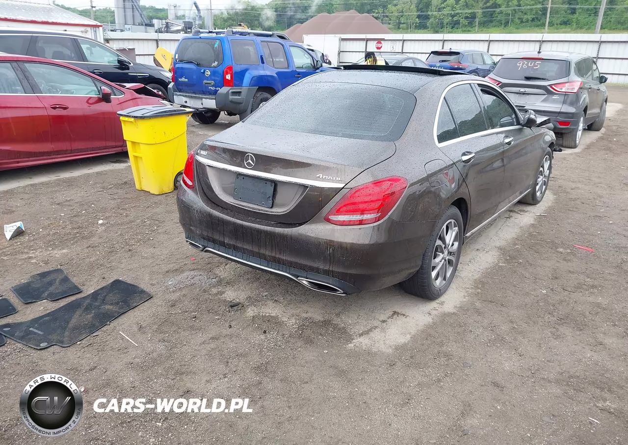 2016 Mercedes-Benz C 300 4Matic VIN:55SWF4KB8GU108584 - 4