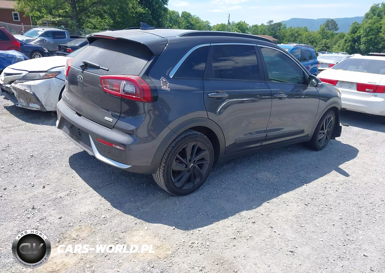 2018 Kia Niro Ex VIN:KNDCC3LC1J5133432 - 4