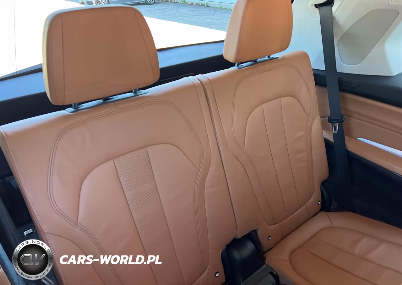 2019 BMW X7 xDrive50I VIN:5UXCX4C59KLS38985 - 6
