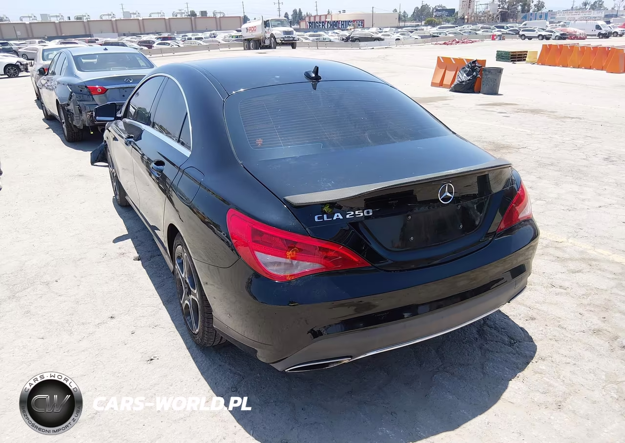 2018 Mercedes-Benz Cla 250 VIN:WDDSJ4EB0JN677602 - 3