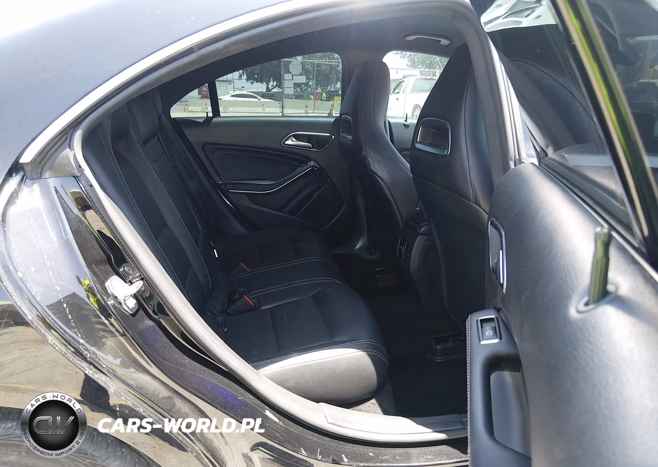 2018 Mercedes-Benz Cla 250 VIN:WDDSJ4EB0JN677602 - 8