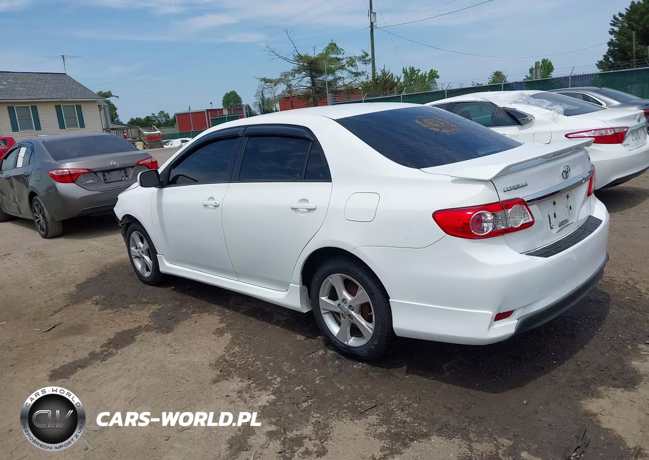2013 Toyota Corolla S VIN:5YFBU4EE0DP112849 - 3