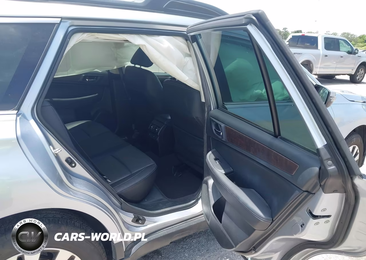 2017 Subaru Outback 3.6R Limited VIN:4S4BSENCXH3365326 - 8
