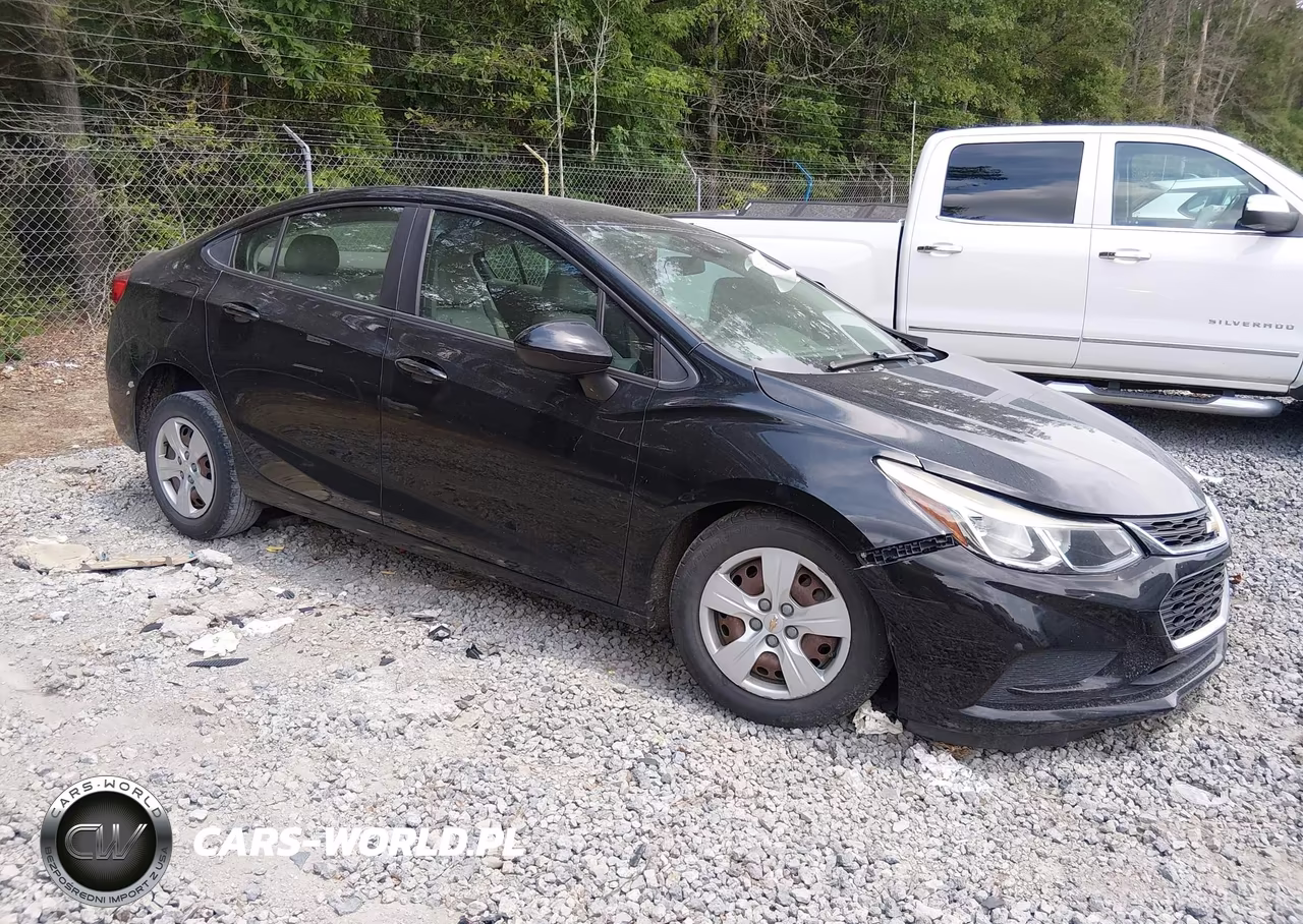 2017 Chevrolet Cruze Ls Auto – zdjęcie 1 z 16