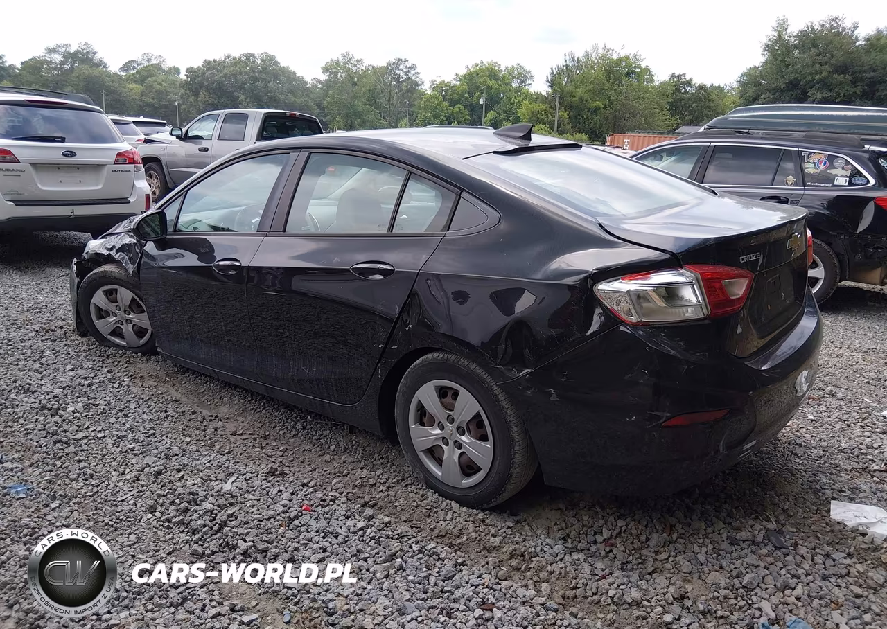 2017 Chevrolet Cruze Ls Auto VIN:1G1BC5SM5H7134043 - 3