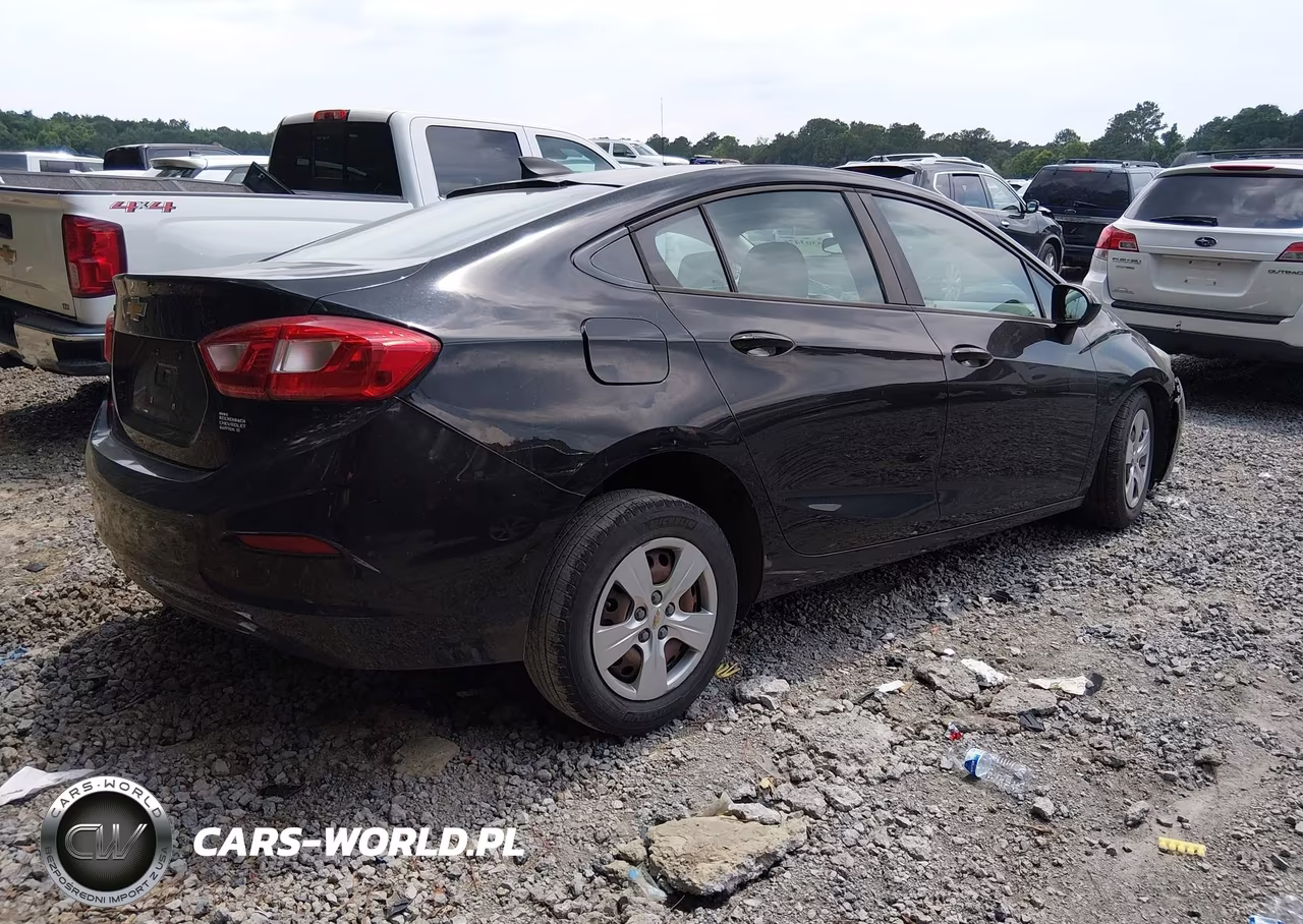 2017 Chevrolet Cruze Ls Auto VIN:1G1BC5SM5H7134043 - 4