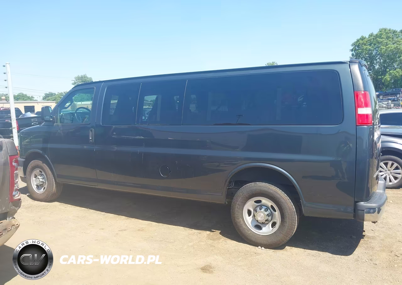 2017 Chevrolet Express 3500 Lt VIN:1GAZGPFG4H1249268 - 14