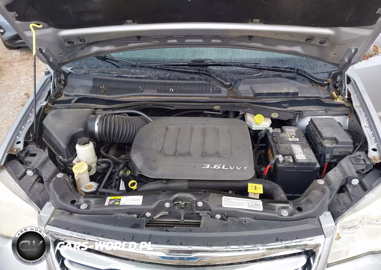 2014 Chrysler Town & Country Touring VIN:2C4RC1BG4ER292330 - 10