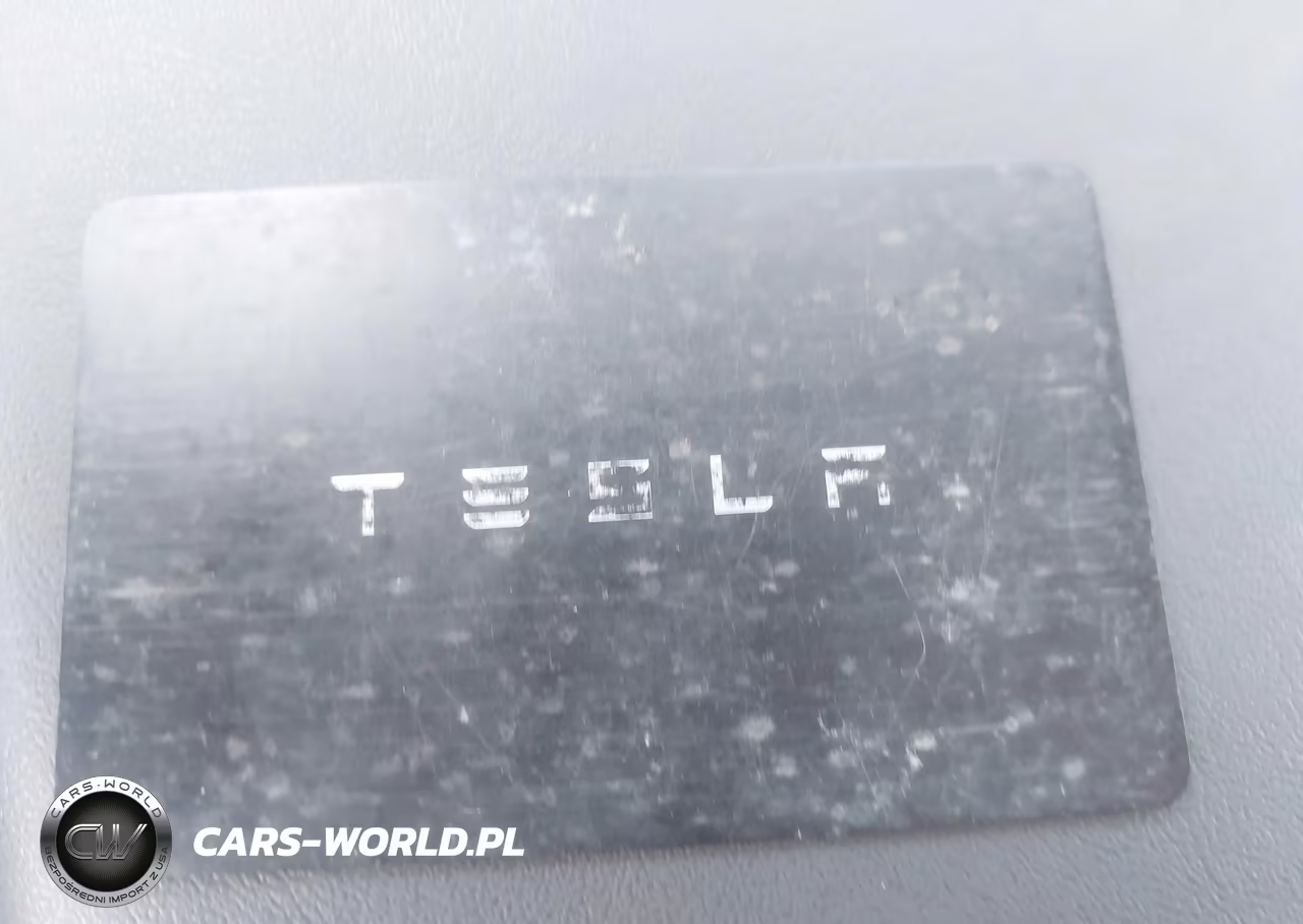 2024 Tesla Model Y Long Range Dual Motor All-Wheel Drive VIN:7SAYGDEEXRA231528 - 11