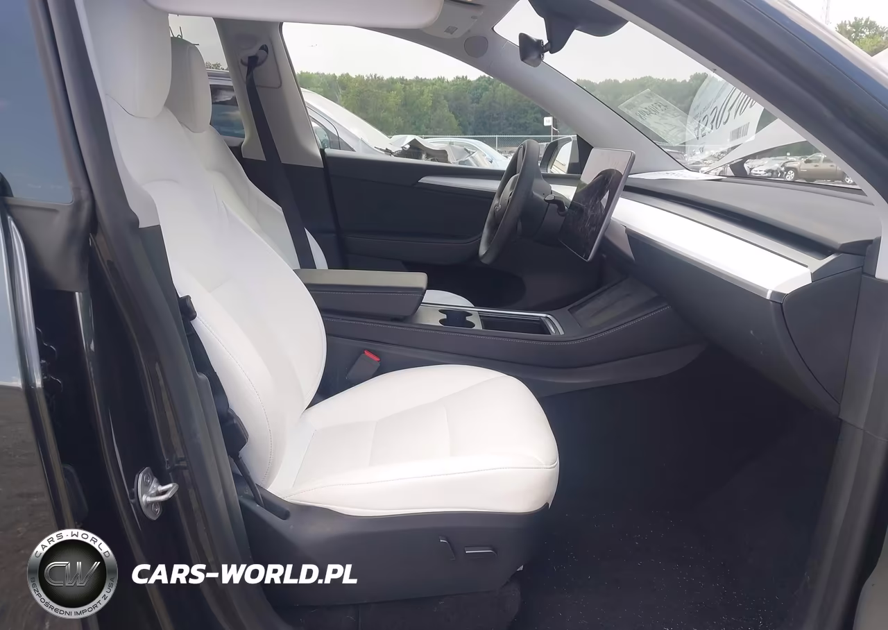 2024 Tesla Model Y Long Range Dual Motor All-Wheel Drive VIN:7SAYGDEEXRA231528 - 5