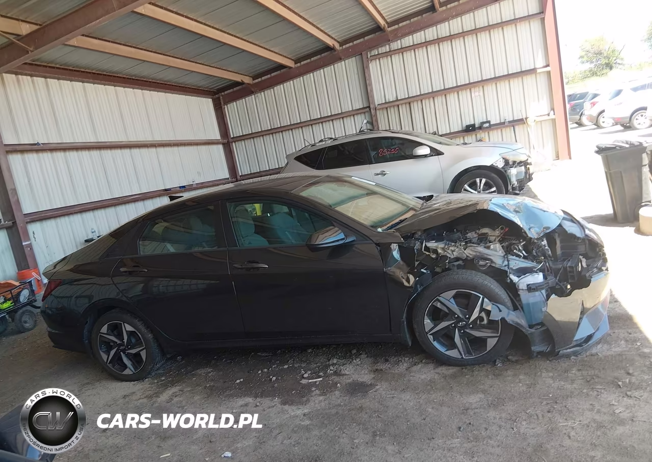 2023 Hyundai Elantra Sel VIN:5NPLS4AG8PH106638 - 13