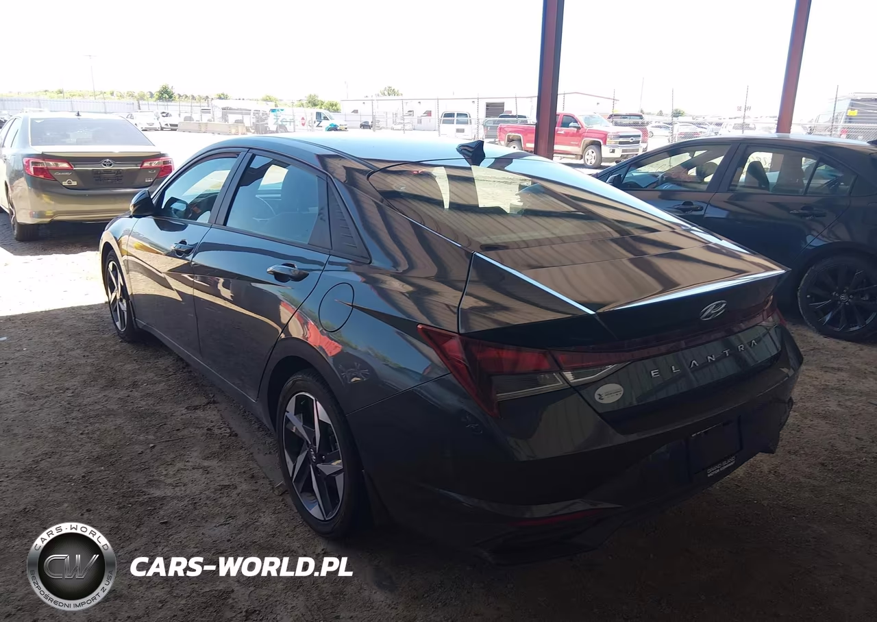 2023 Hyundai Elantra Sel VIN:5NPLS4AG8PH106638 - 3