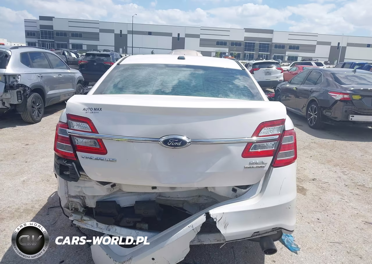 2018 Ford Taurus Sel VIN:1FAHP2E88JG103111 - 15
