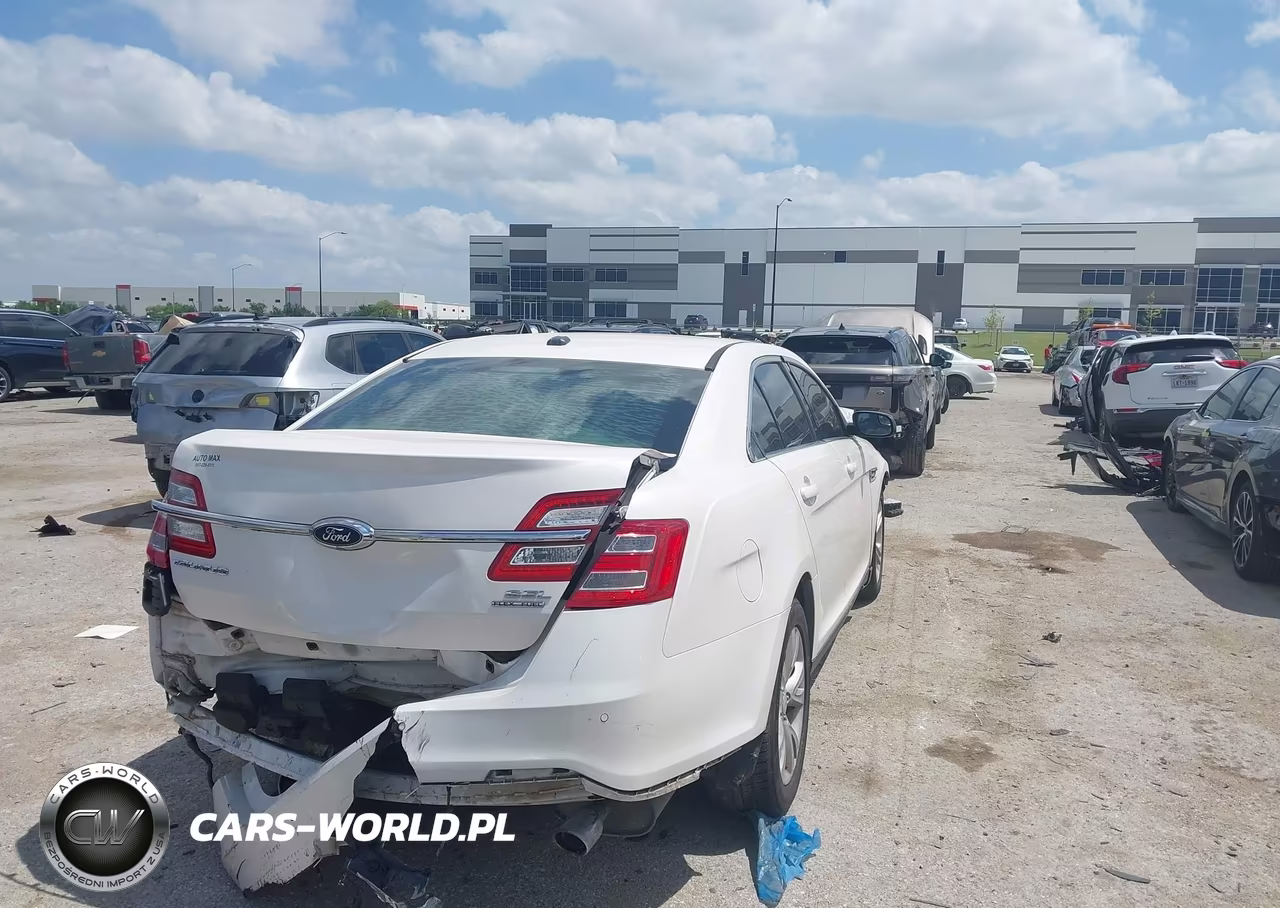 2018 Ford Taurus Sel VIN:1FAHP2E88JG103111 - 4