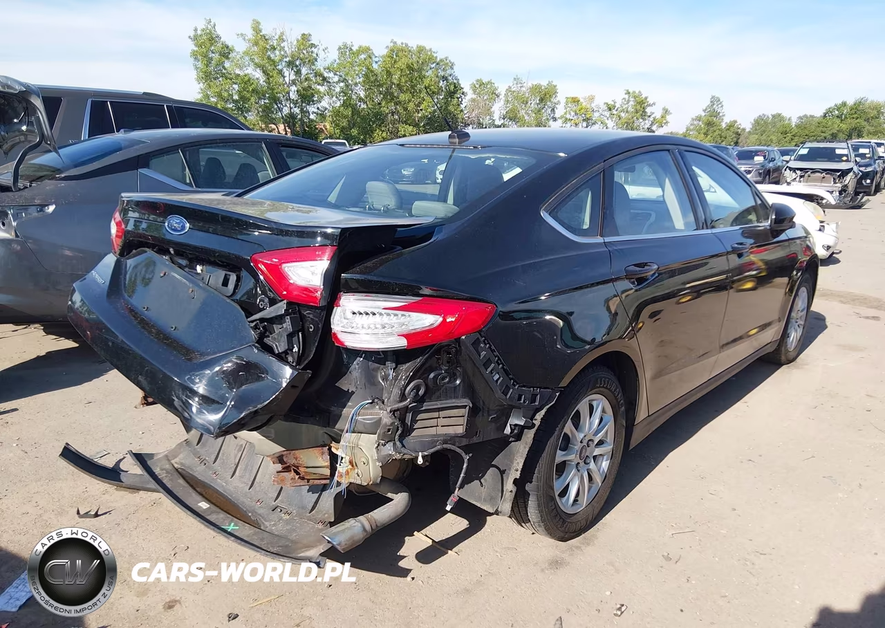 2016 Ford Fusion S VIN:1FA6P0G75G5126365 - 4