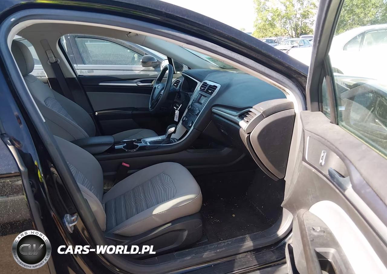2016 Ford Fusion S VIN:1FA6P0G75G5126365 - 5