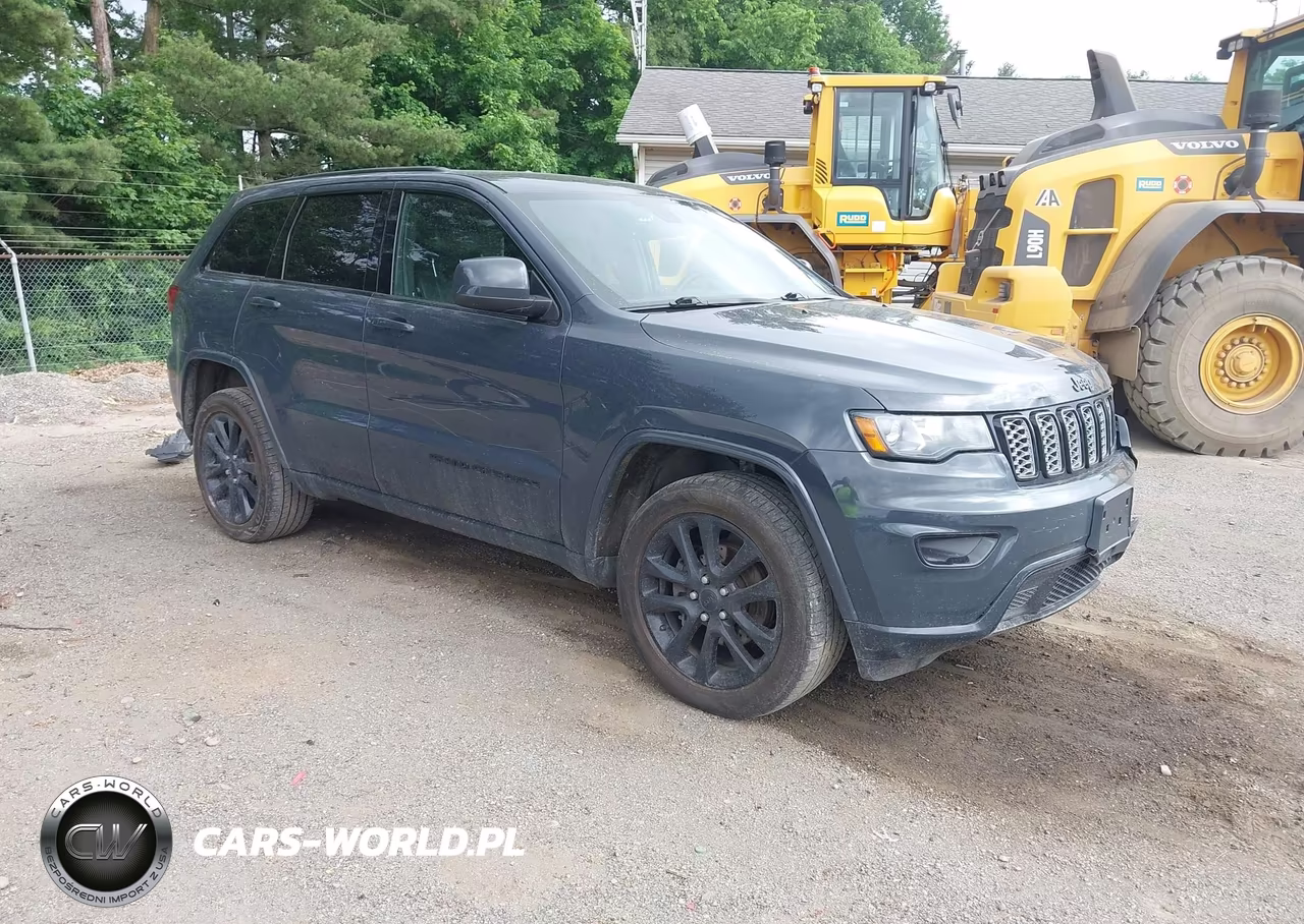 2017 Jeep Grand Cherokee Altitude 4X4 – zdjęcie 1 z 18