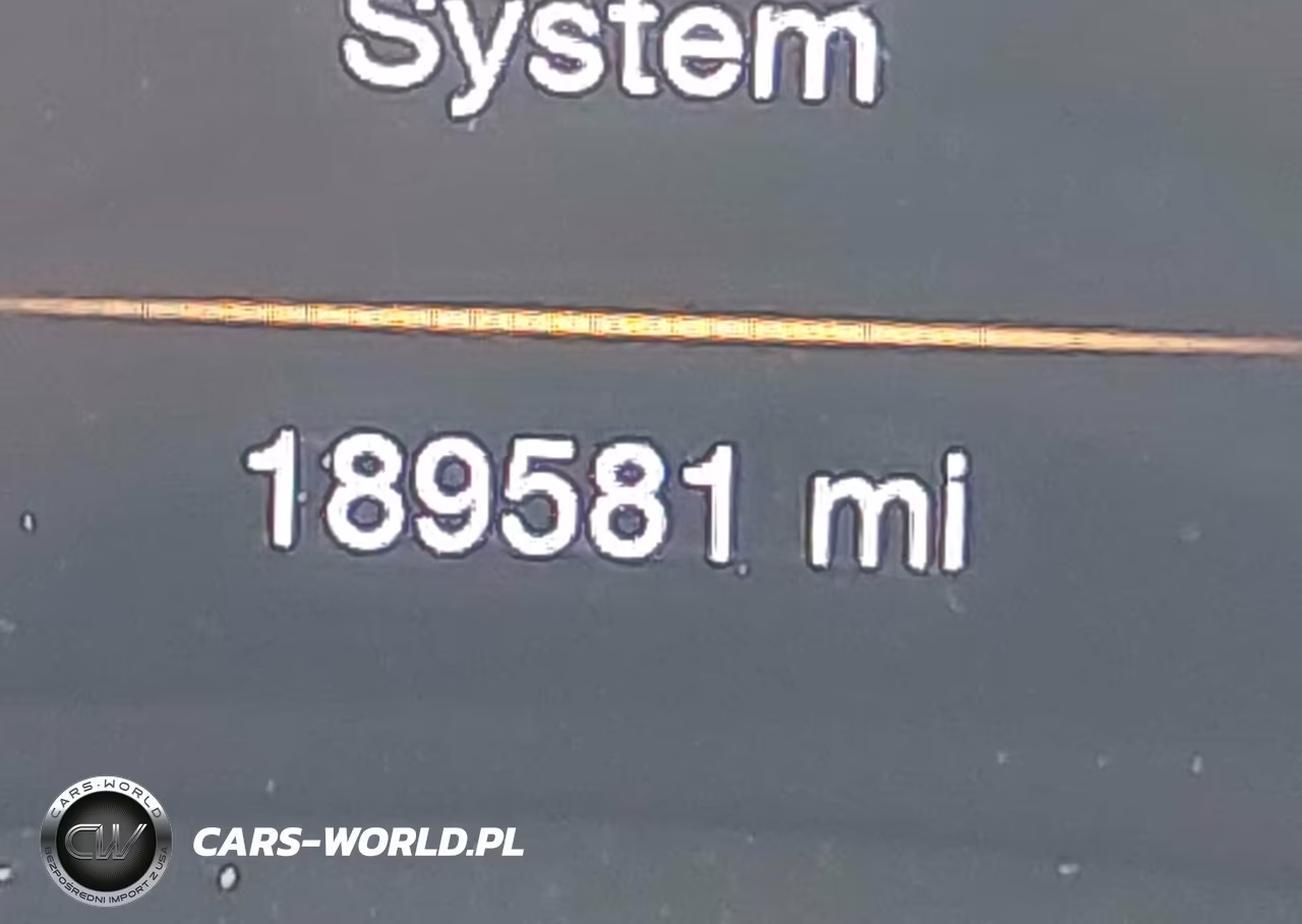 2017 Jeep Grand Cherokee Altitude 4X4 VIN:1C4RJFAG5HC922079 - 16