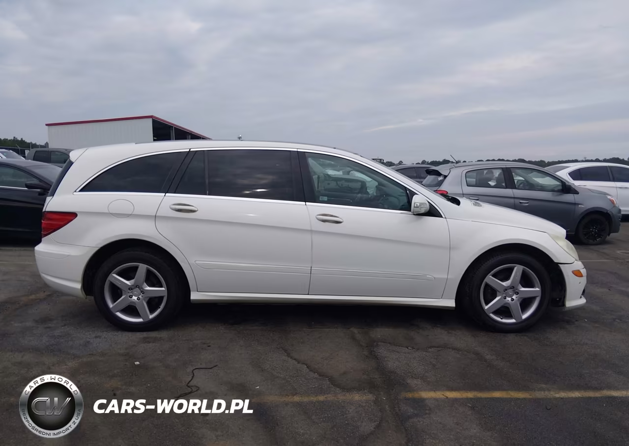 2010 Mercedes-Benz R 350 4Matic VIN:4JGCB6FE1AA111693 - 13