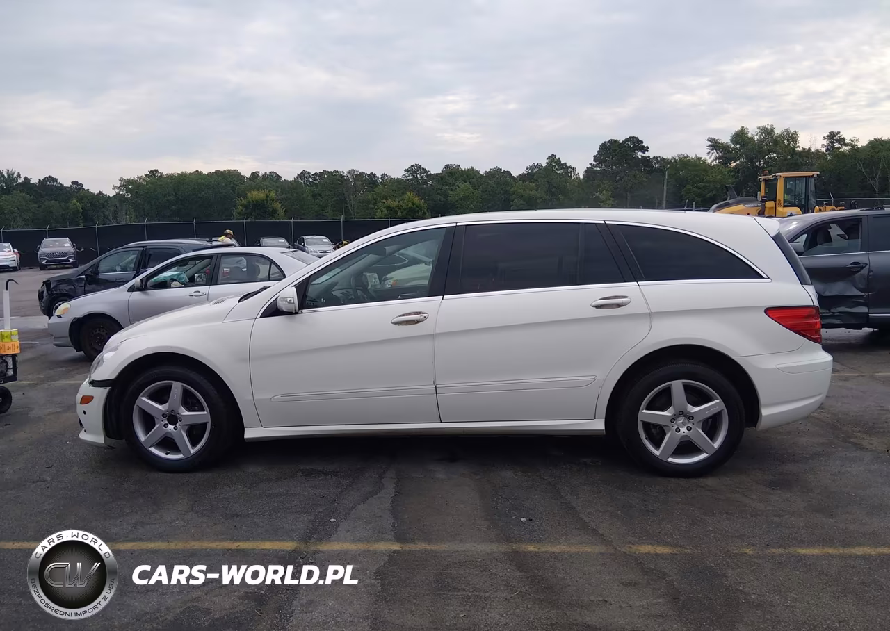 2010 Mercedes-Benz R 350 4Matic VIN:4JGCB6FE1AA111693 - 14