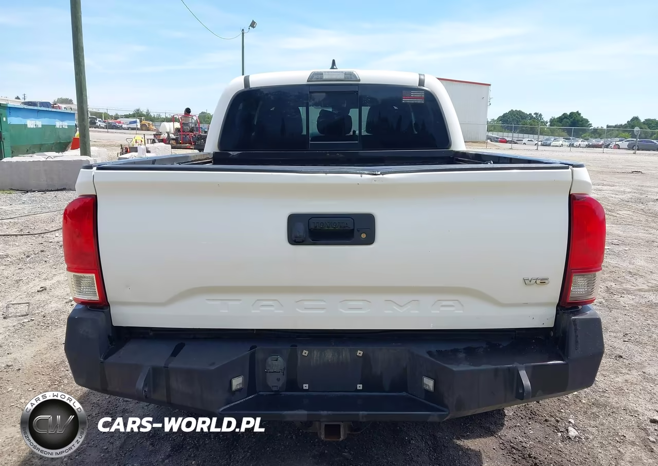 2018 Toyota Tacoma Trd Off Road VIN:5TFCZ5AN2JX133328 - 16