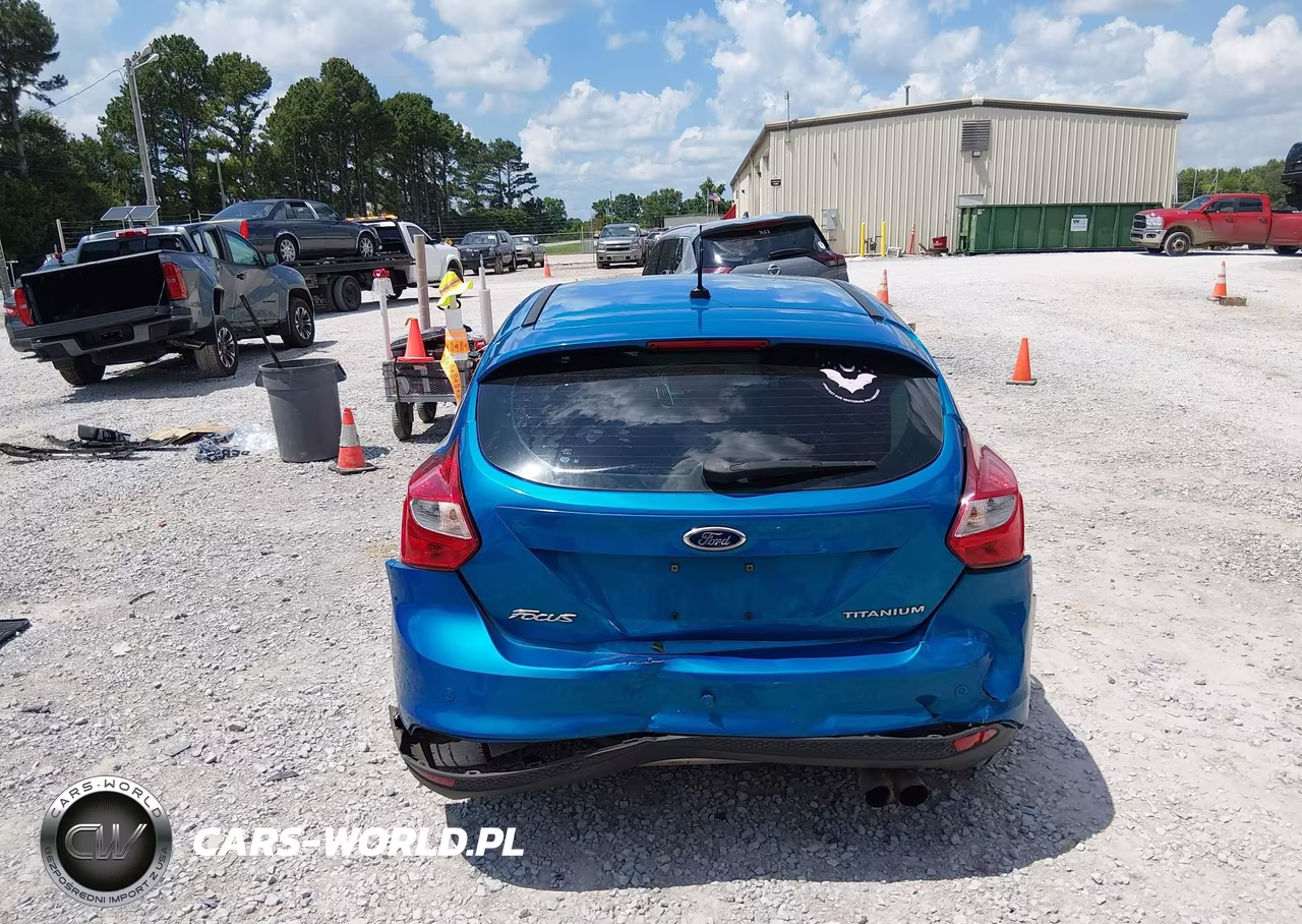 2012 Ford Focus Titanium VIN:1FAHP3N27CL343214 - 16
