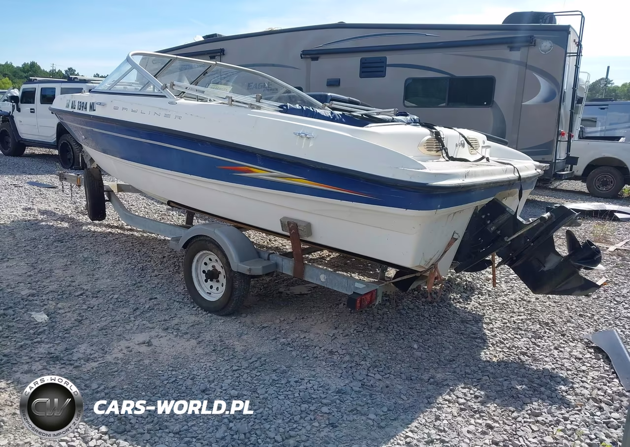 2005 Bayliner Fishing Boat VIN:BBBD22CSH405 - 3