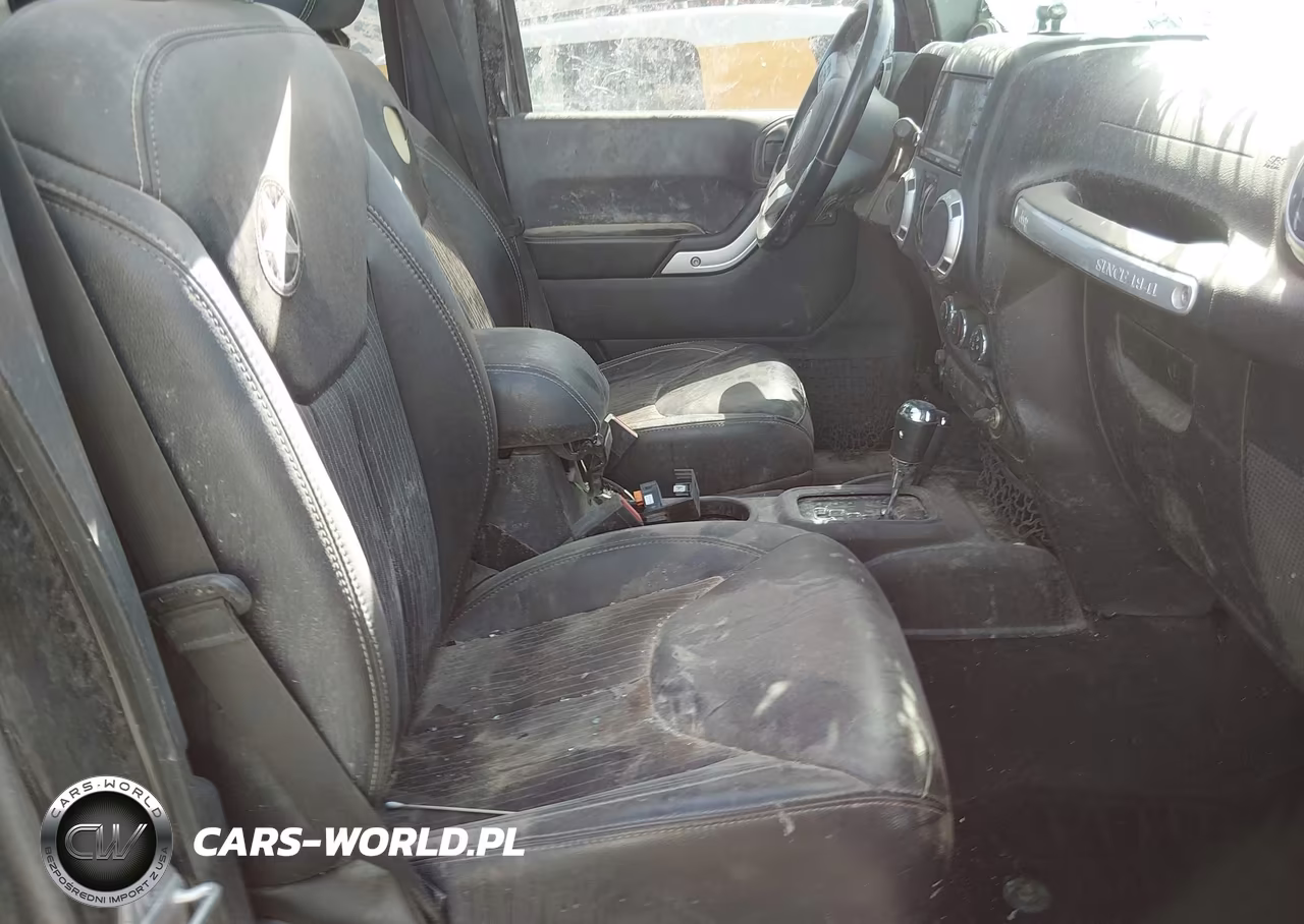 2014 Jeep Wrangler Unlimited Freedom Edition VIN:1C4BJWDG2EL212601 - 5