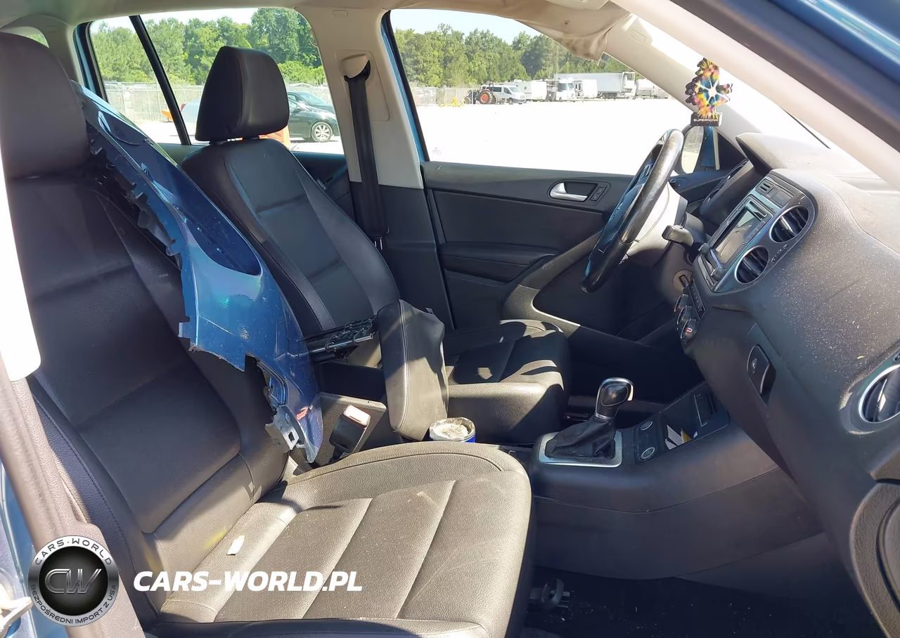 2017 Volkswagen Tiguan 2.0T Wolfsburg Edition VIN:WVGRV7AX9HK017890 - 5