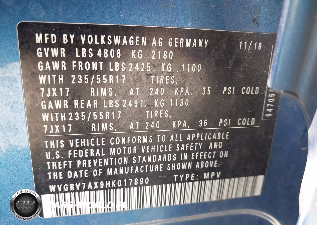 2017 Volkswagen Tiguan 2.0T Wolfsburg Edition VIN:WVGRV7AX9HK017890 - 9
