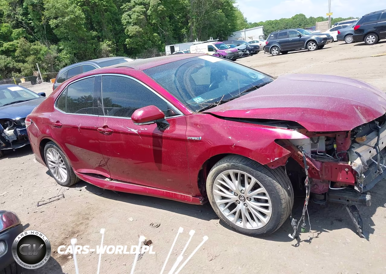 2018 Toyota Camry Hybrid Xle