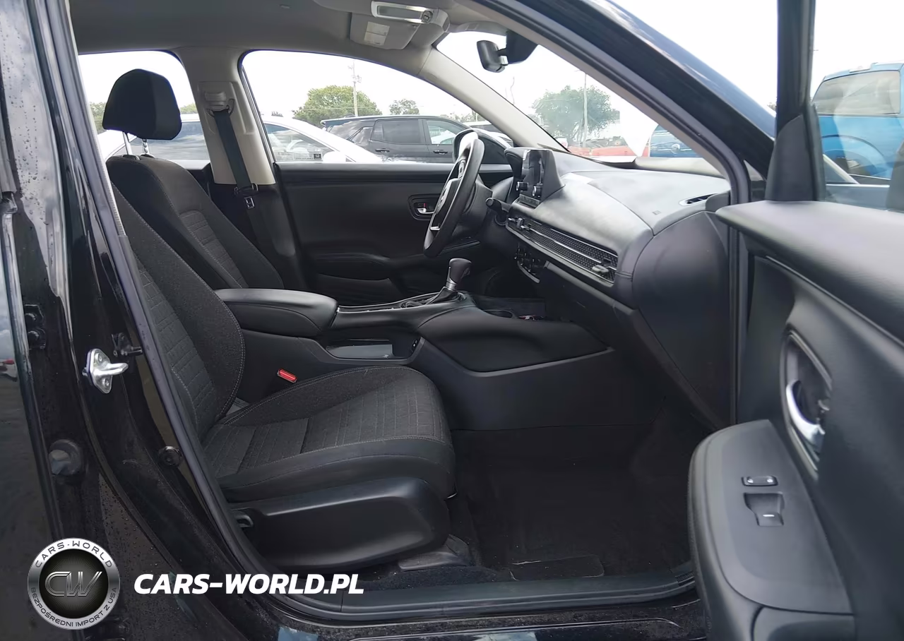 2024 Honda Hr-V Awd Lx VIN:3CZRZ2H35RM776958 - 5