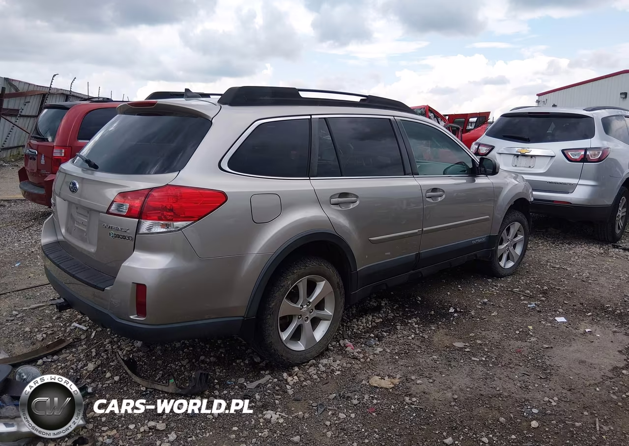 2014 Subaru Outback 2.5I Limited VIN:4S4BRCLC7E3218945 - 4