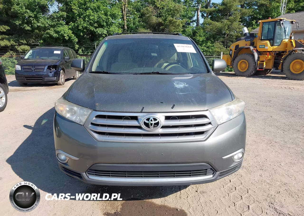 2012 Toyota Highlander Base V6 VIN:5TDBK3EH0CS097589 - 12