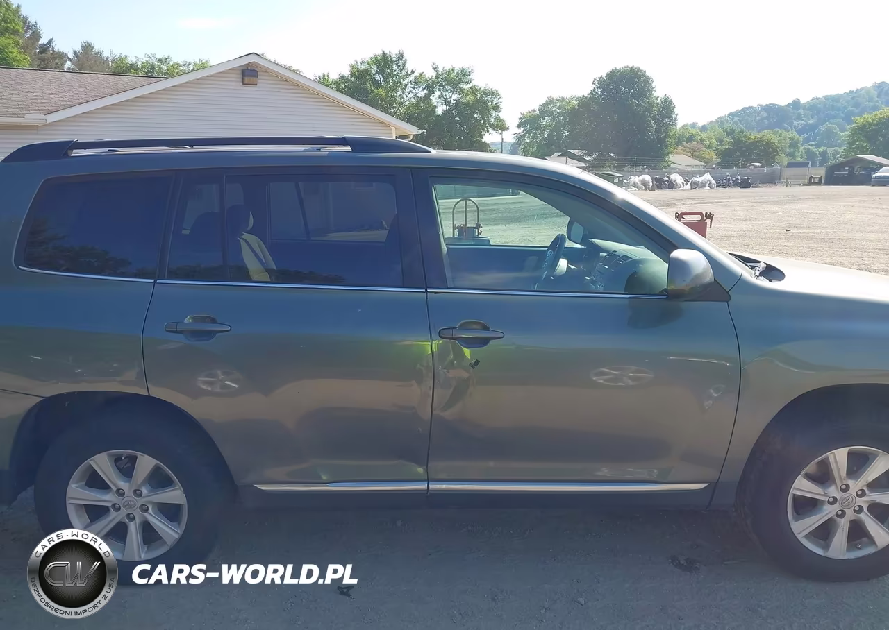 2012 Toyota Highlander Base V6 VIN:5TDBK3EH0CS097589 - 13