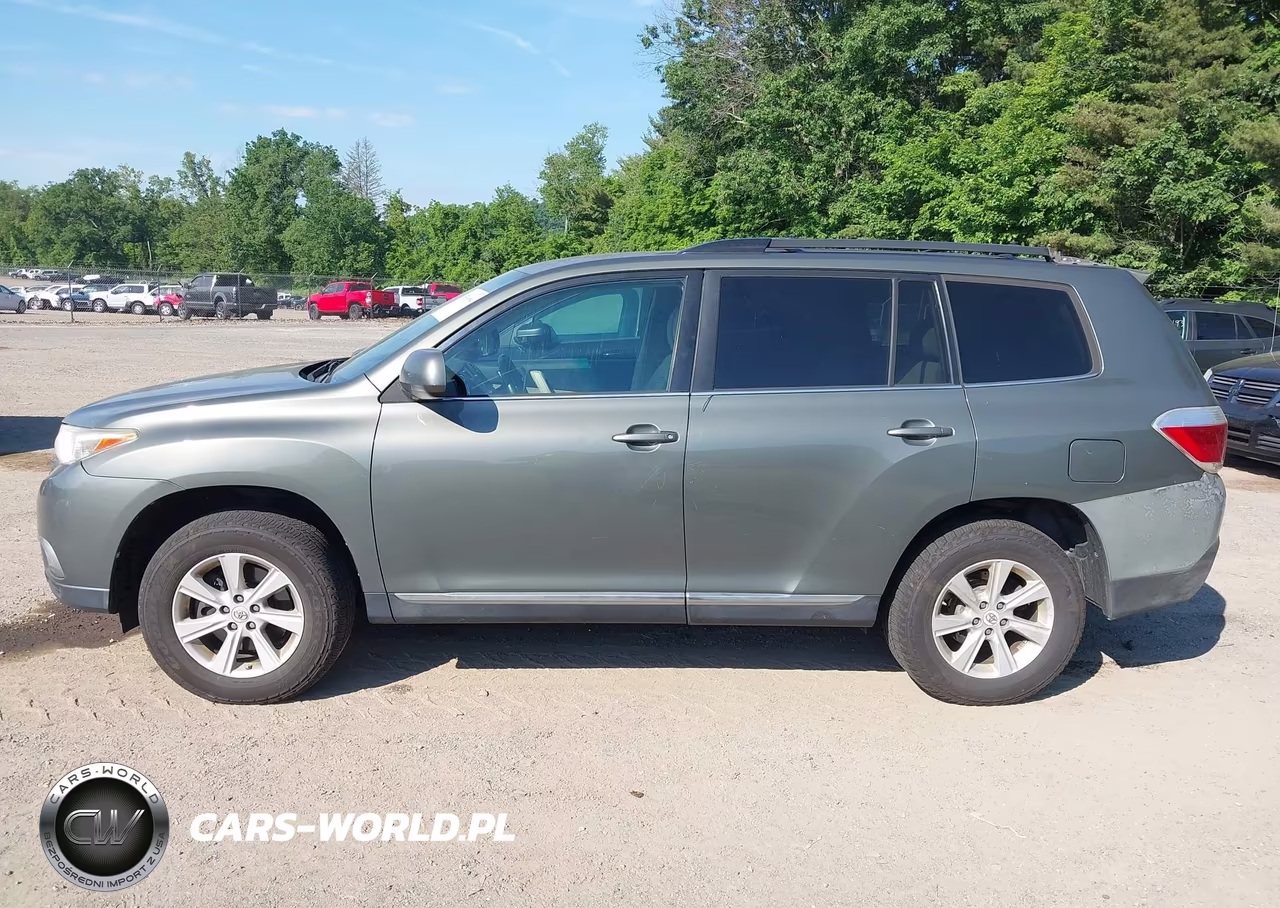 2012 Toyota Highlander Base V6 VIN:5TDBK3EH0CS097589 - 14