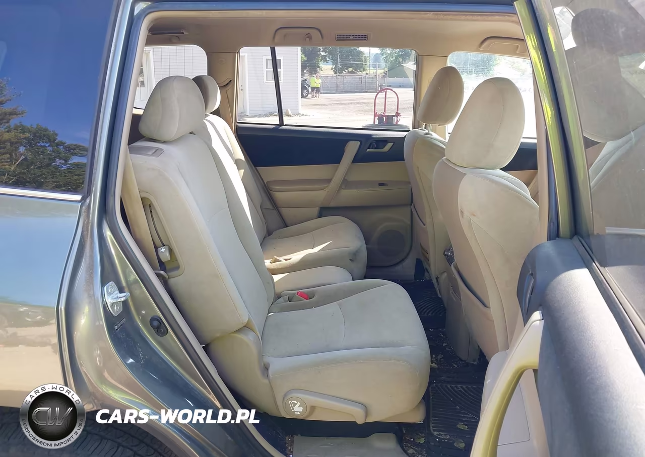 2012 Toyota Highlander Base V6 VIN:5TDBK3EH0CS097589 - 8