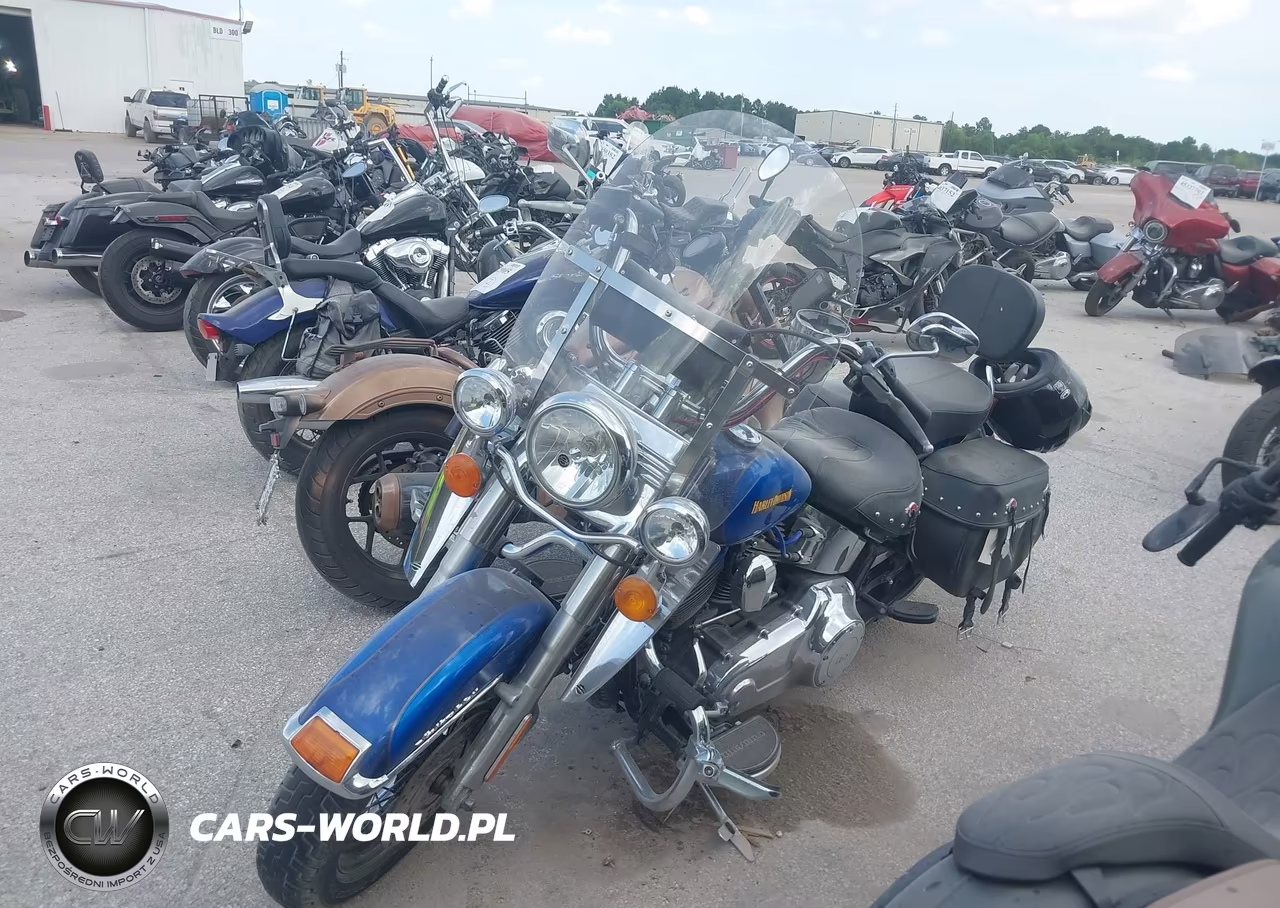 2017 Harley-Davidson Flstc Heritage Softail Classic VIN:1HD1BWV12HB026987 - 2