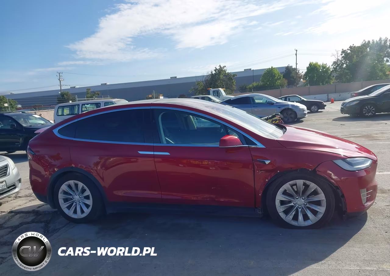 2017 Tesla Model X VIN:5YJXCDE25HF077788 - 13