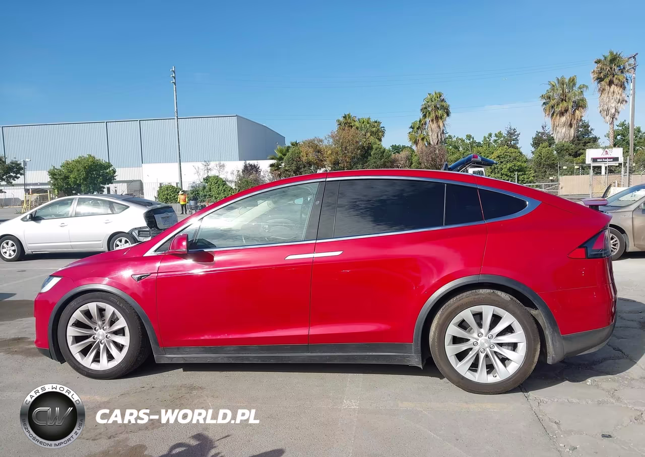 2017 Tesla Model X VIN:5YJXCDE25HF077788 - 14