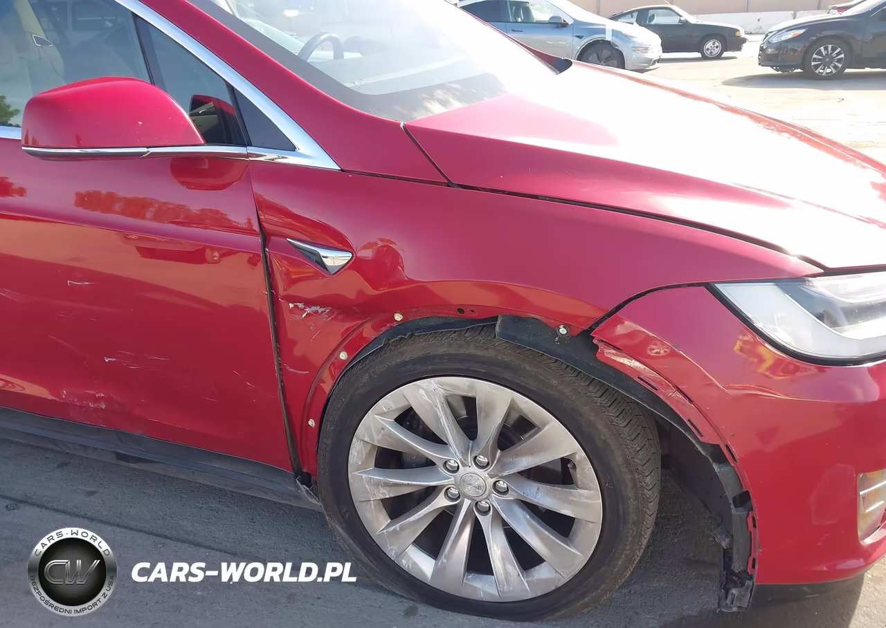 2017 Tesla Model X VIN:5YJXCDE25HF077788 - 6