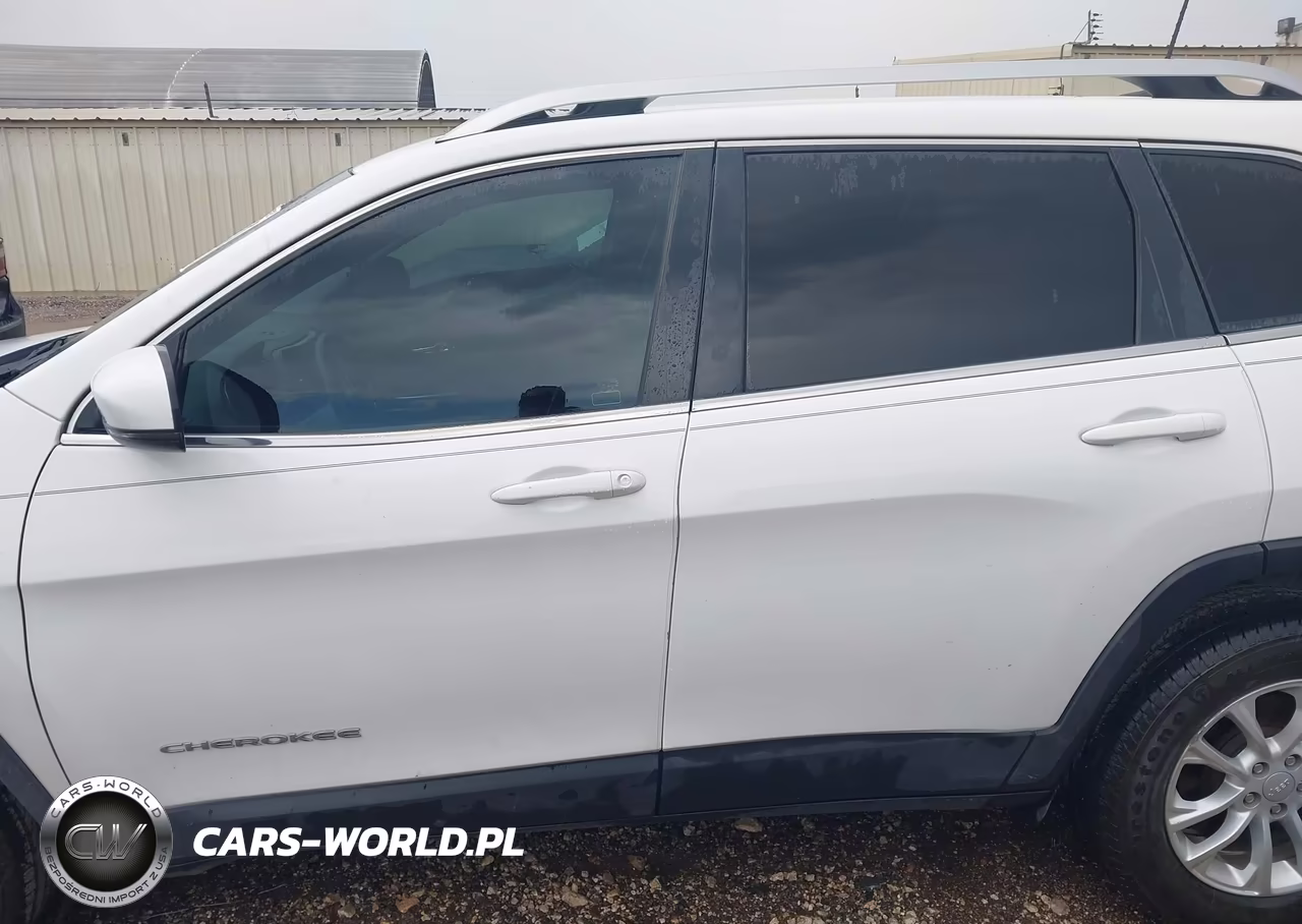 2019 Jeep Cherokee Latitude 4X4 VIN:1C4PJMCX5KD441789 - 14