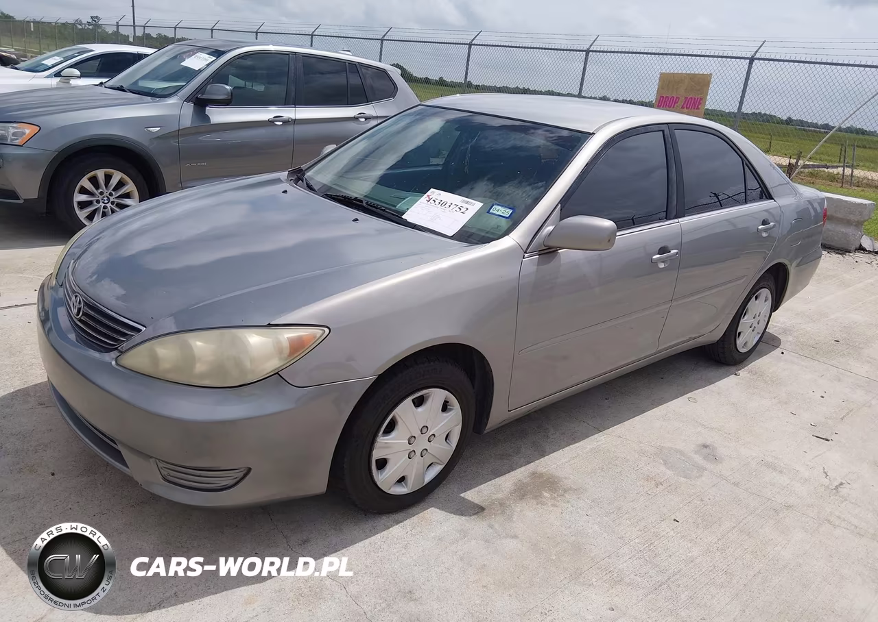 2005 Toyota Camry Le VIN:4T1BE32K05U557982 - 2