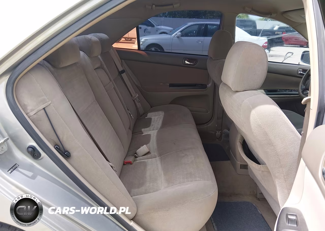2005 Toyota Camry Le VIN:4T1BE32K05U557982 - 8