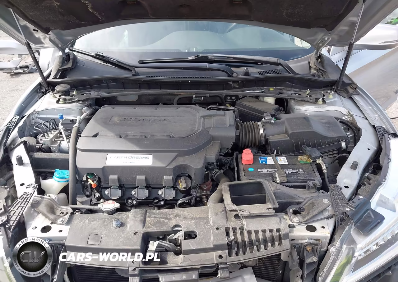 2016 Honda Accord Touring VIN:1HGCR3F93GA019609 - 10