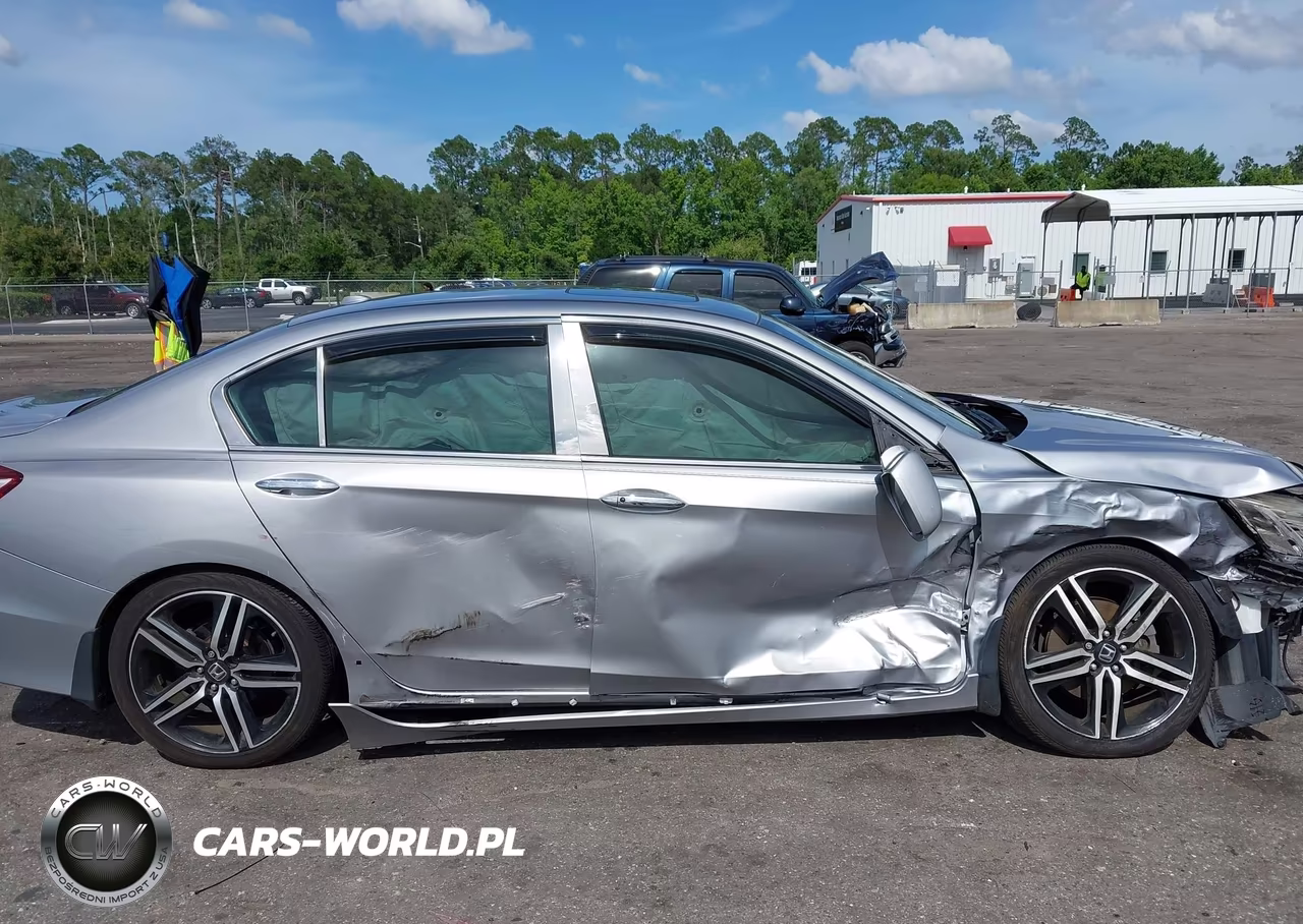 2016 Honda Accord Touring VIN:1HGCR3F93GA019609 - 14